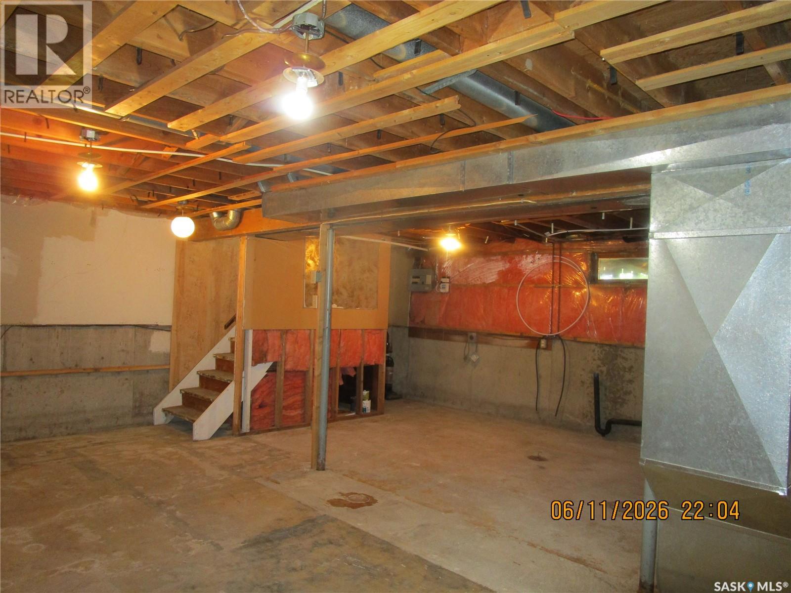 504 4th AVENUE W - 21