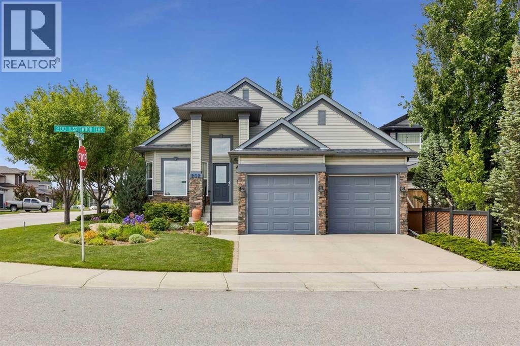 202 Tusslewood Terrace NW - 2