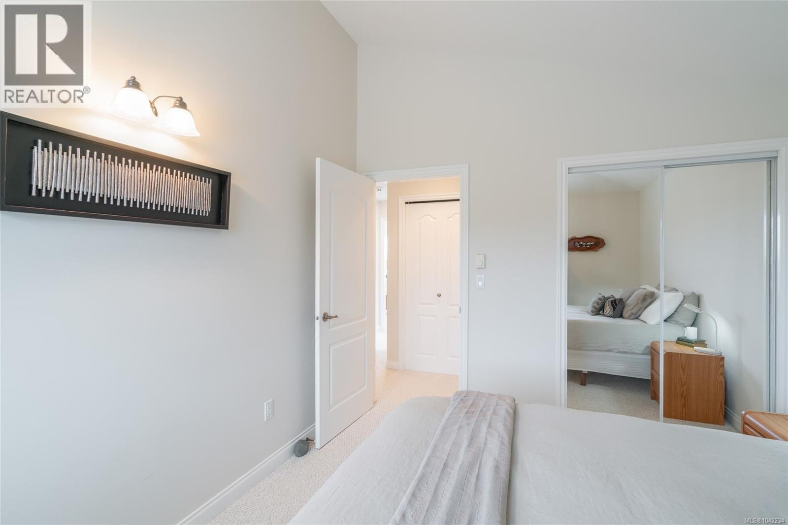 1765 Admiral Tryon Blvd - 52