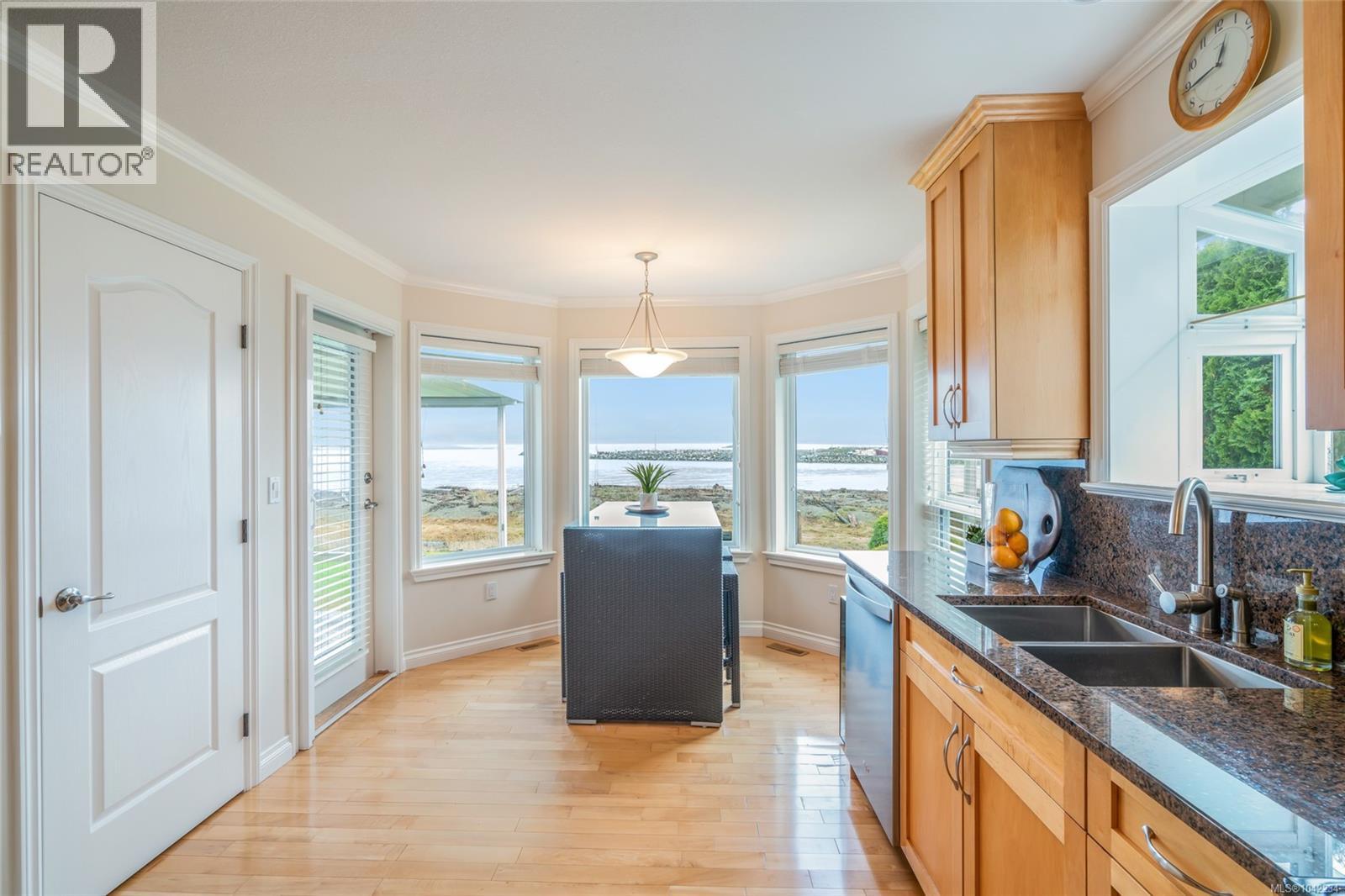 1765 Admiral Tryon Blvd - 27