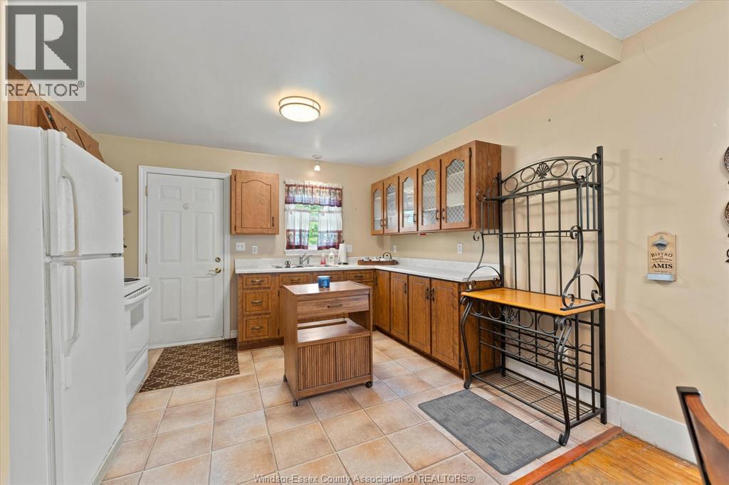 1167 BRUCE AVENUE - 10