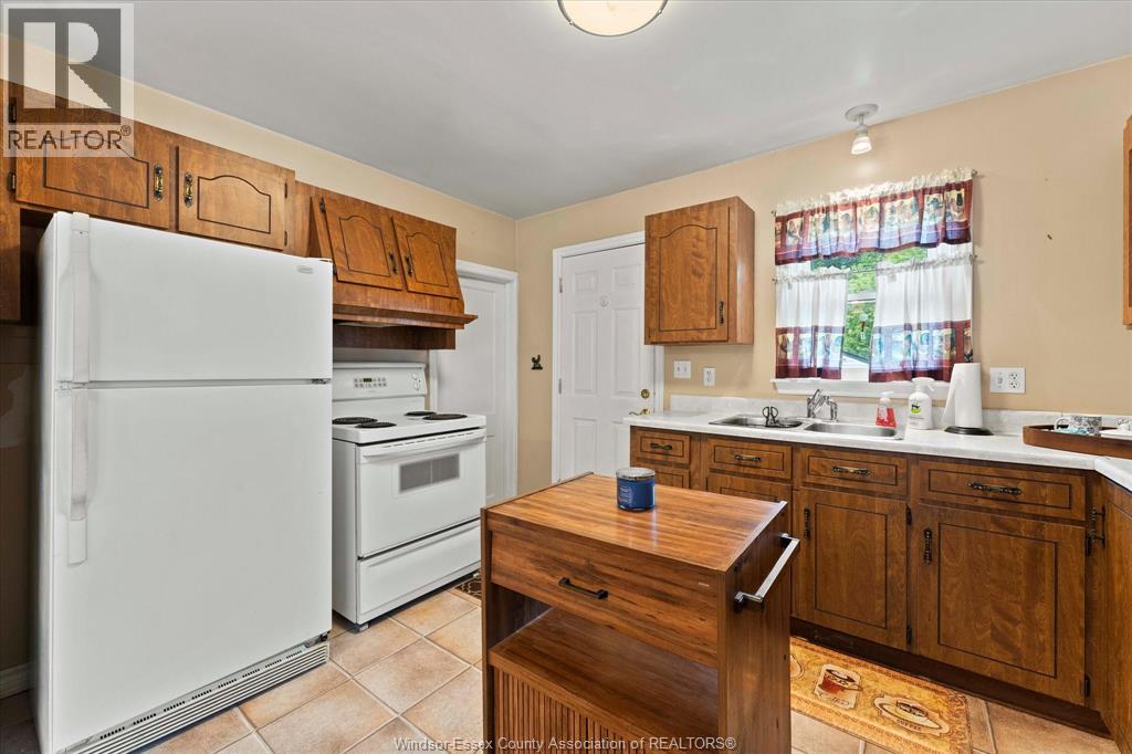 1167 BRUCE AVENUE - 12
