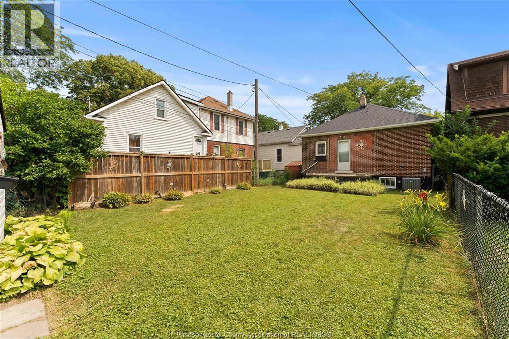1167 BRUCE AVENUE - 25