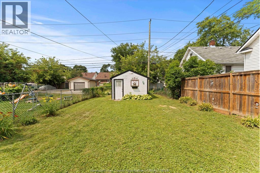 1167 BRUCE AVENUE - 27