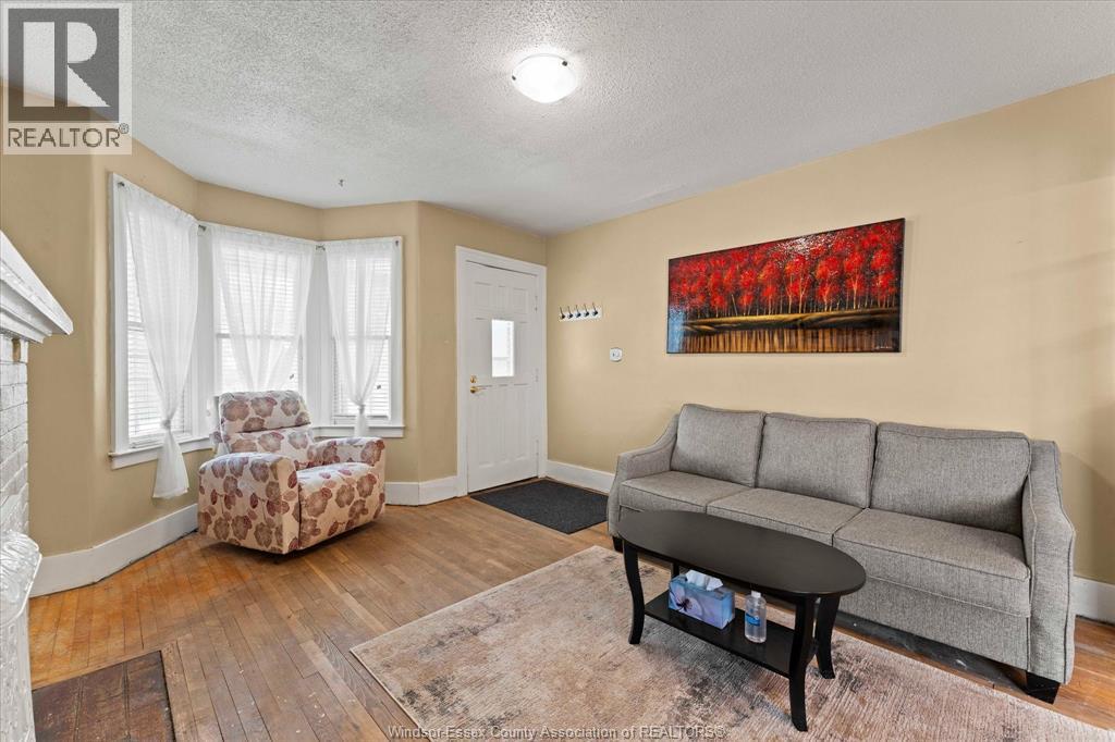 1167 BRUCE AVENUE - 7
