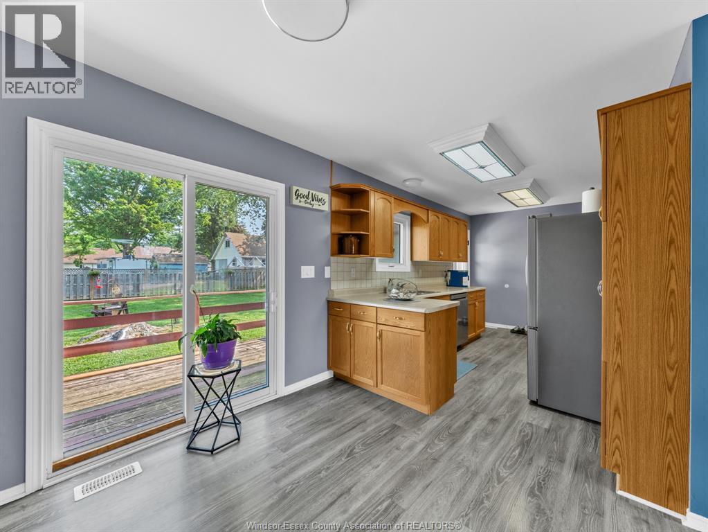 290 LAKE STREET - 24