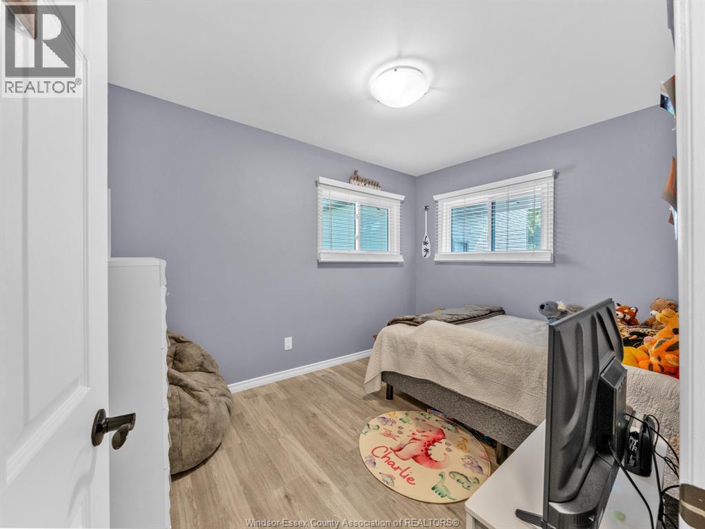 290 LAKE STREET - Image 33
