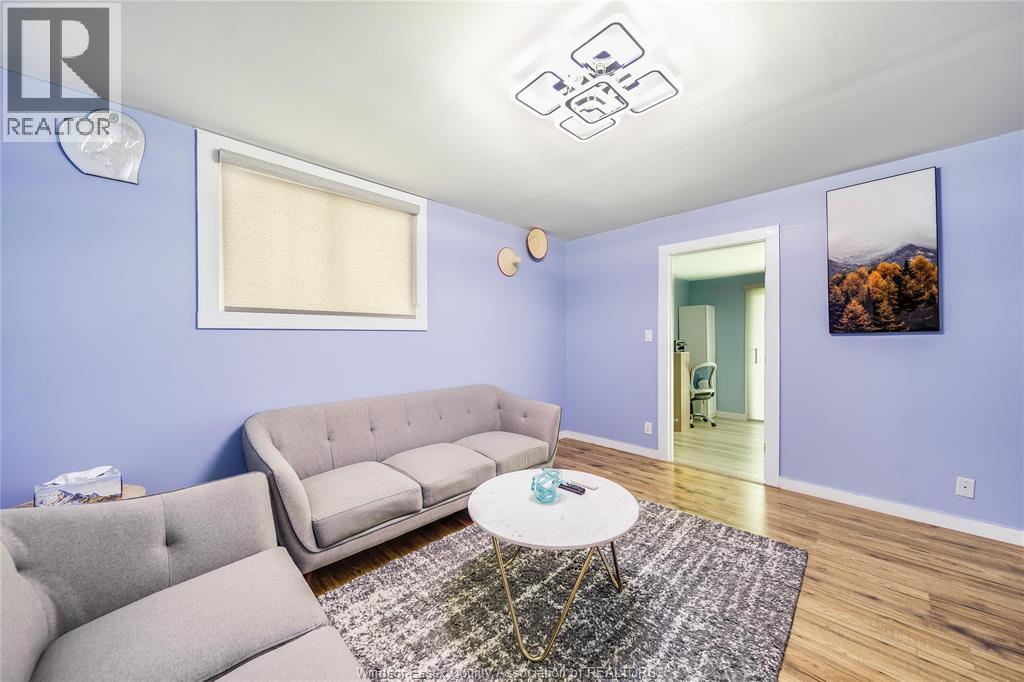 2628 MEIGHEN ROAD - 11