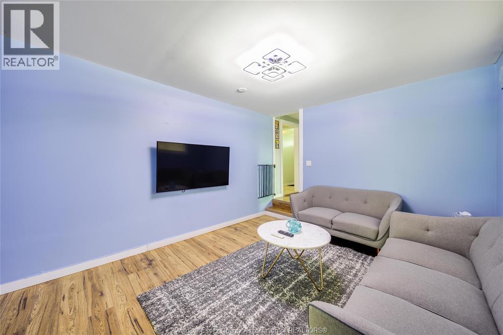 2628 MEIGHEN ROAD - 14