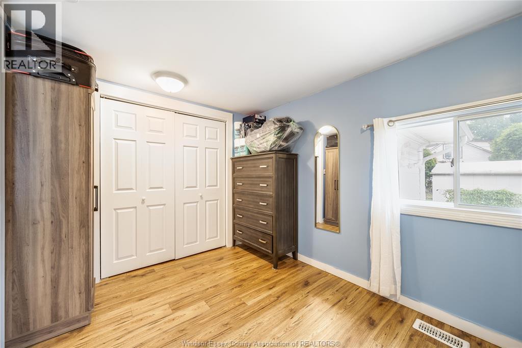 2628 MEIGHEN ROAD - 17