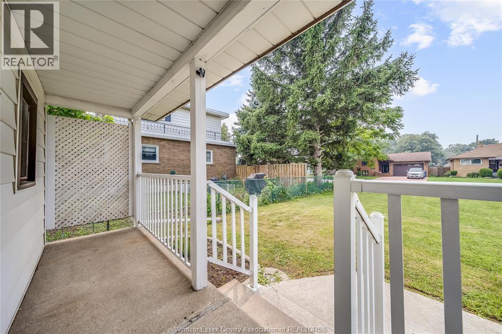2628 MEIGHEN ROAD - 2