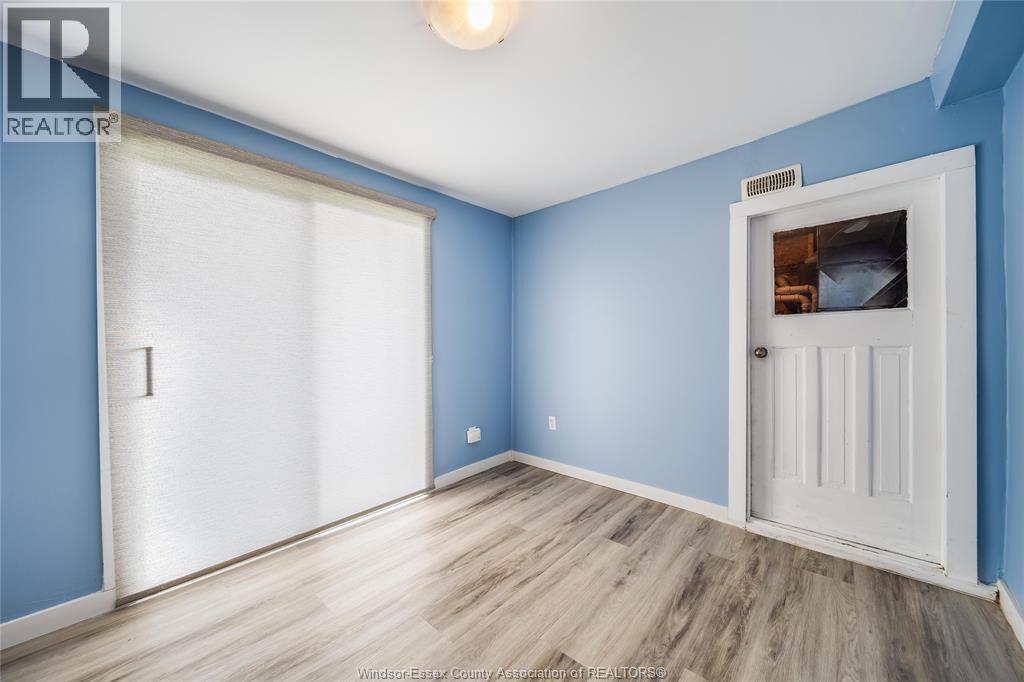 2628 MEIGHEN ROAD - 20
