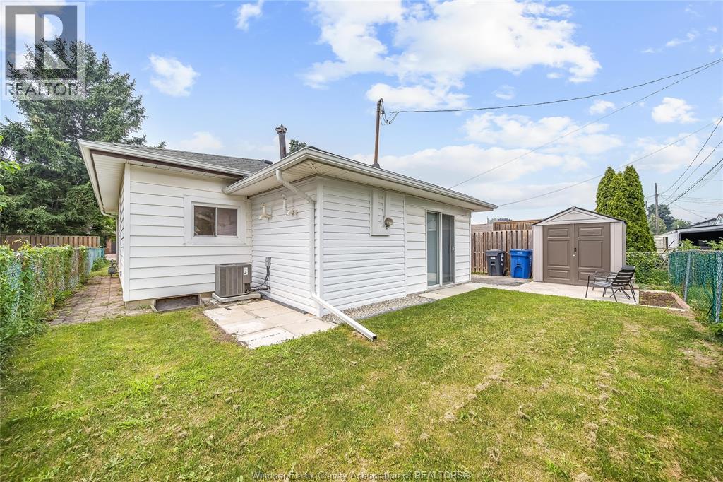 2628 MEIGHEN ROAD - 28