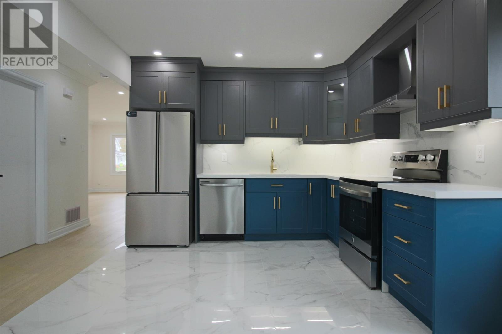 35 Walnut ST - 14