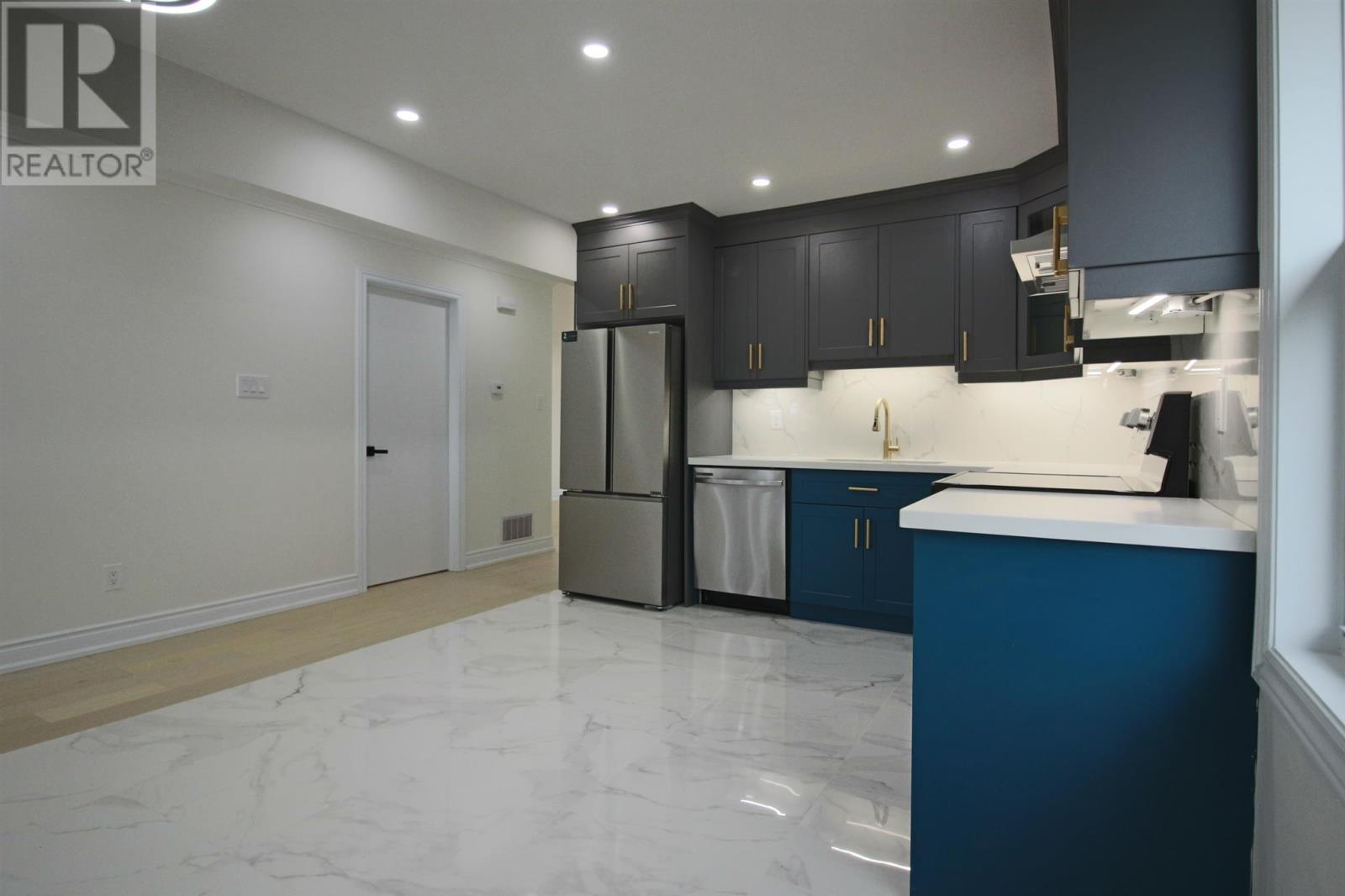 35 Walnut ST - 13