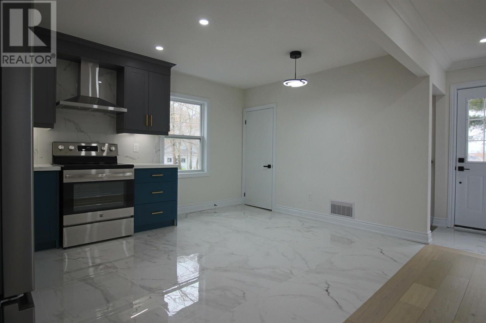 35 Walnut ST - 17