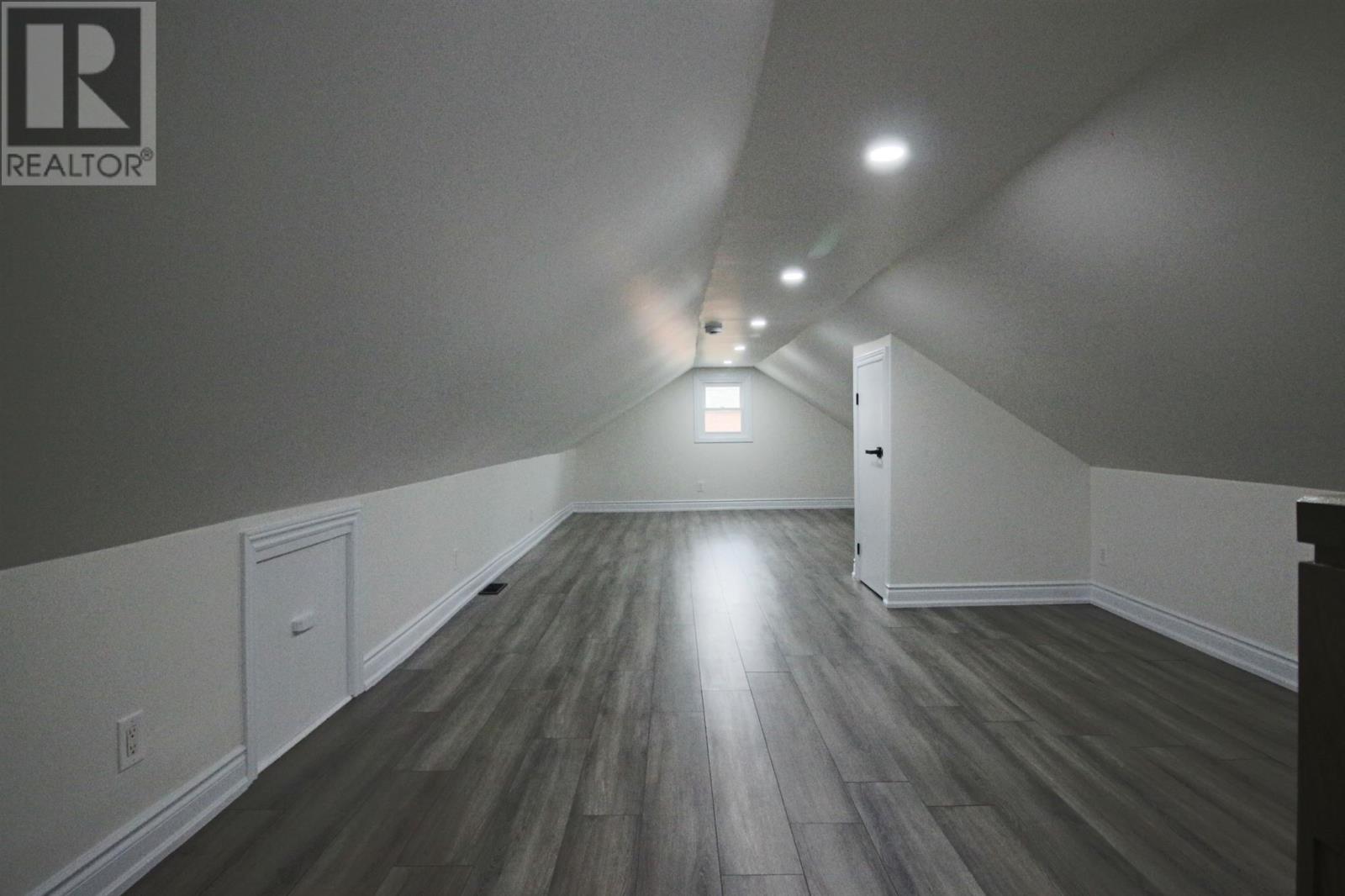 35 Walnut ST - 26