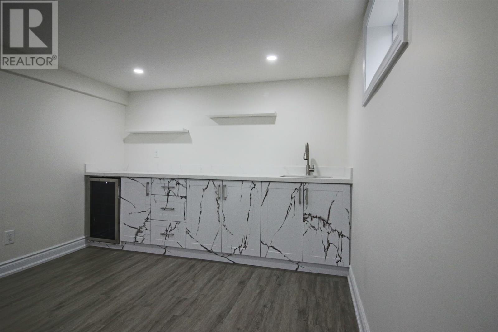 35 Walnut ST - 30
