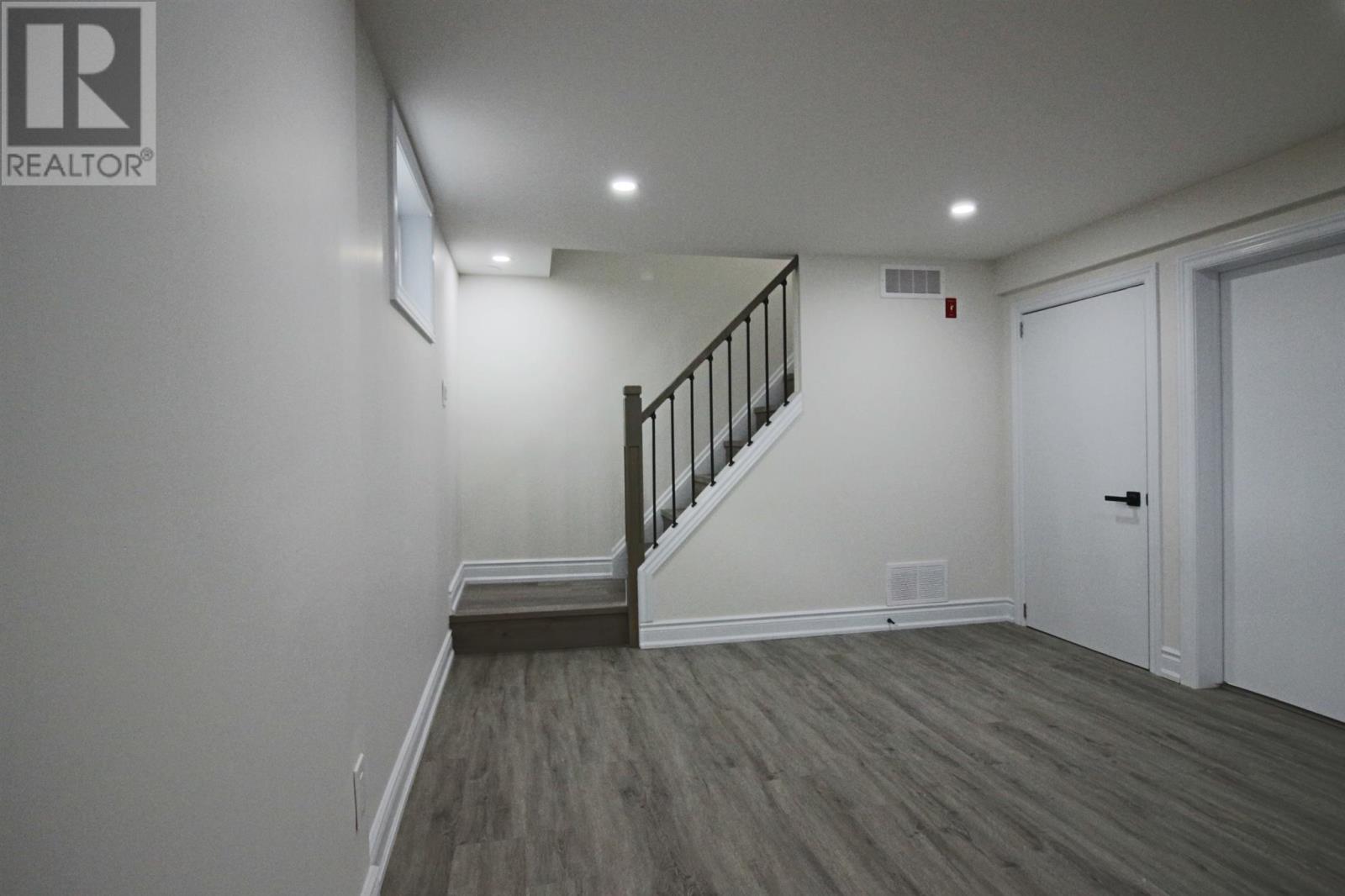 35 Walnut ST - 31