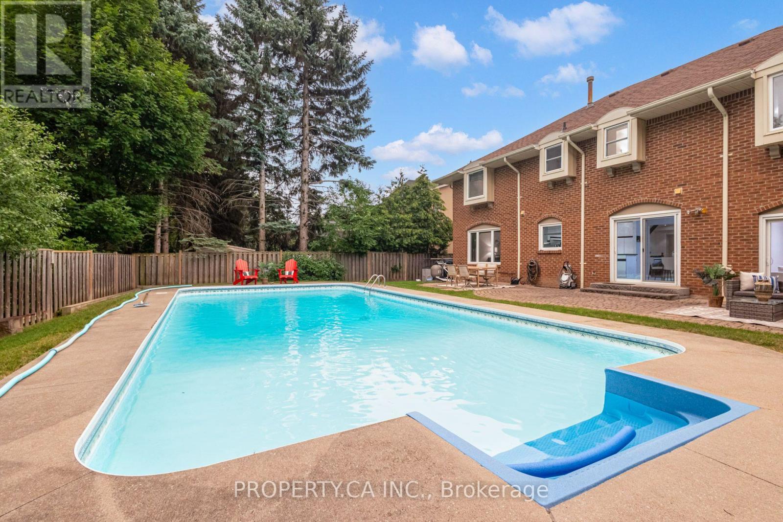 143 CAMBRIDGE CRESCENT - 49