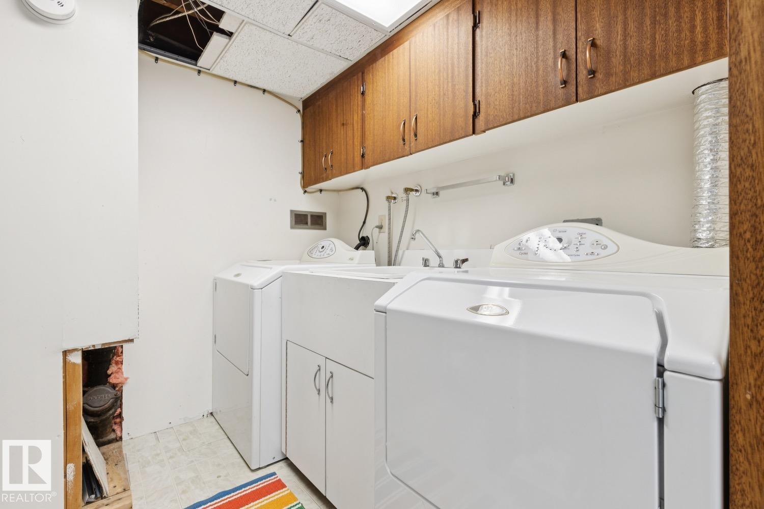 11519 42 AV NW - 25