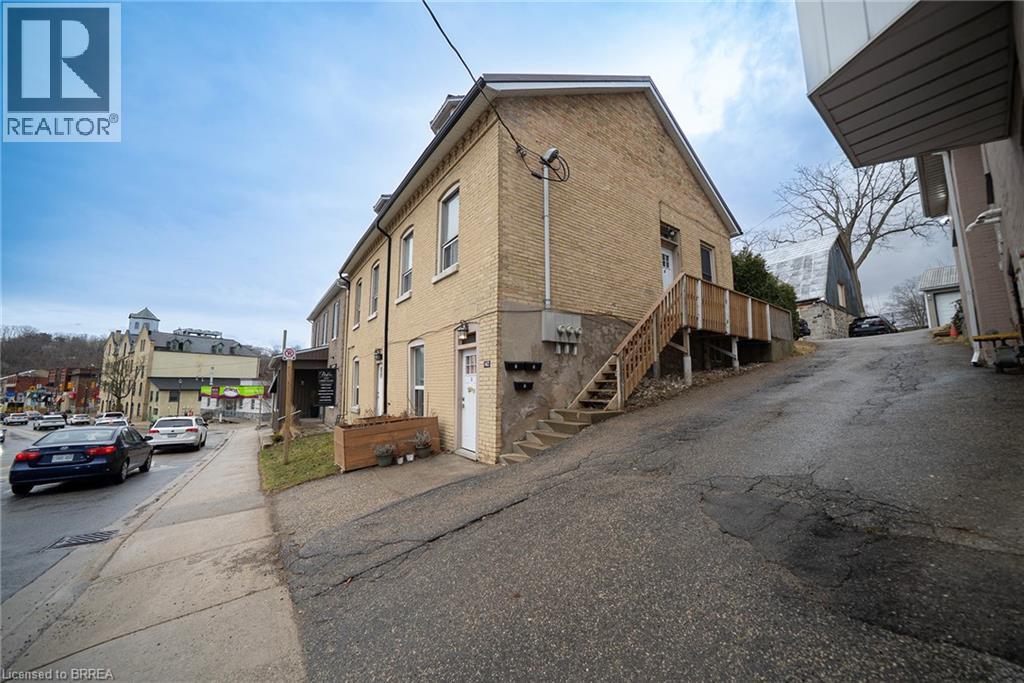142 GRAND RIVER Street N - 4