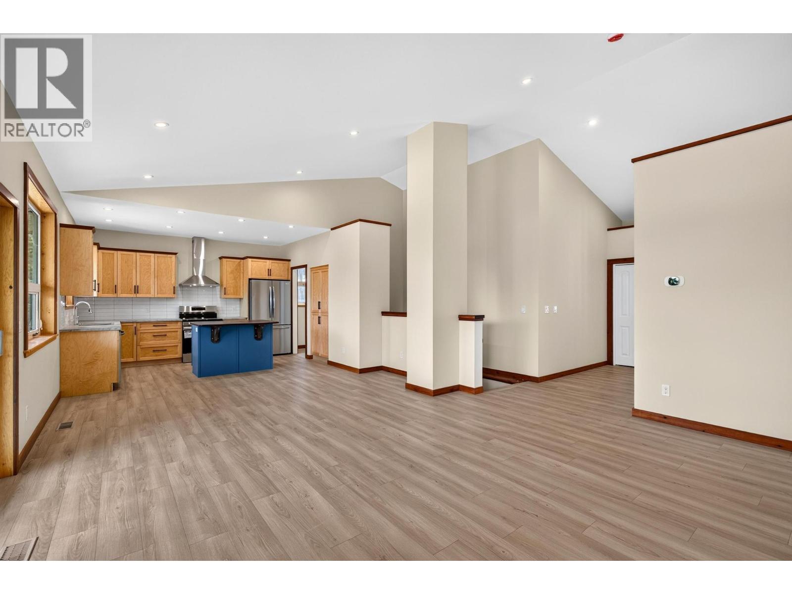 766 Balsam Road, Kelowna — photo 3