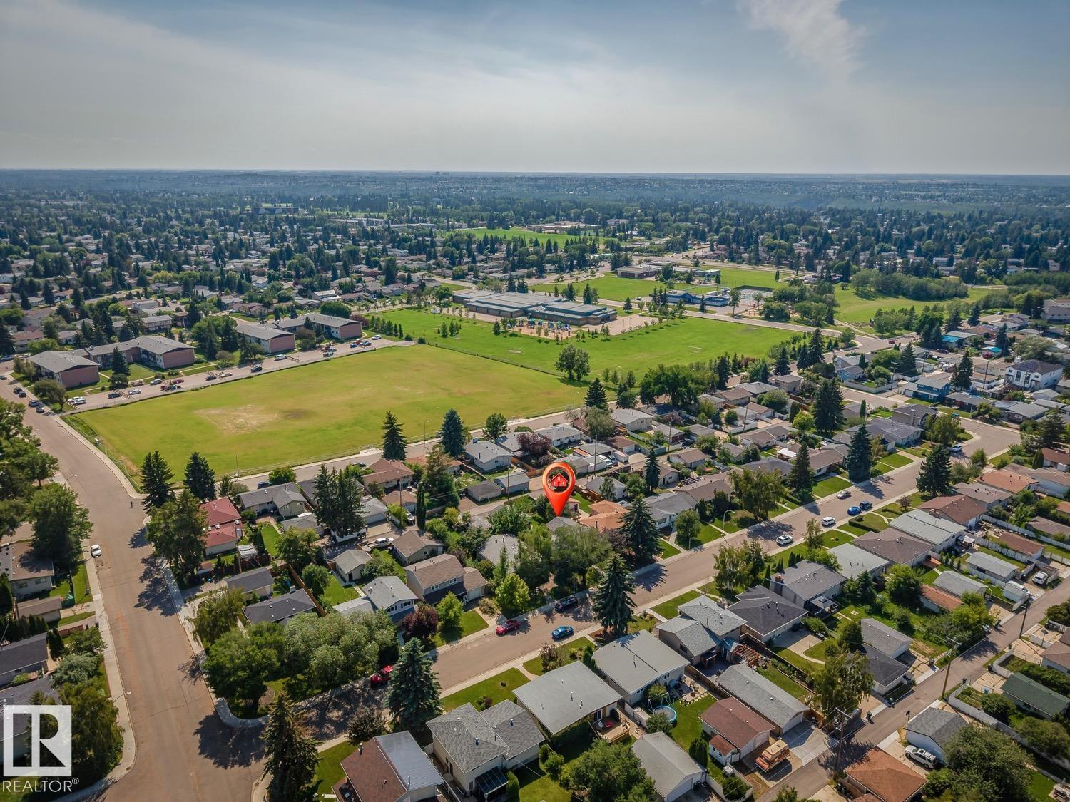 11519 42 AV NW - 40