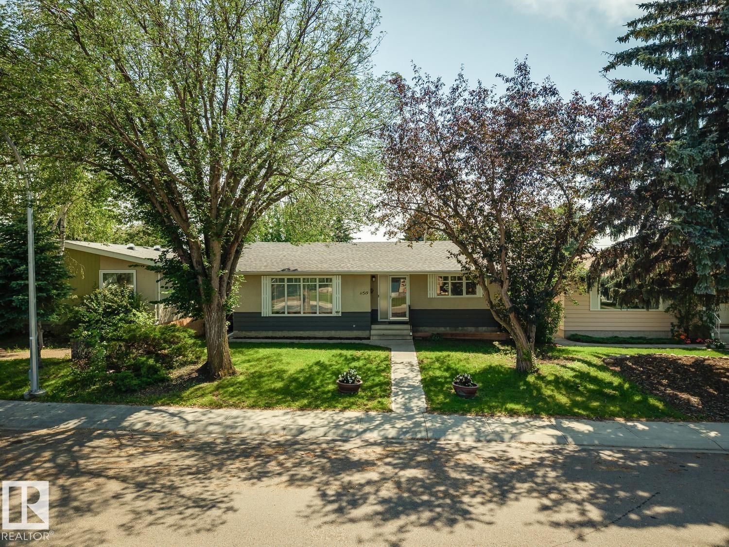 11519 42 AV NW - 43