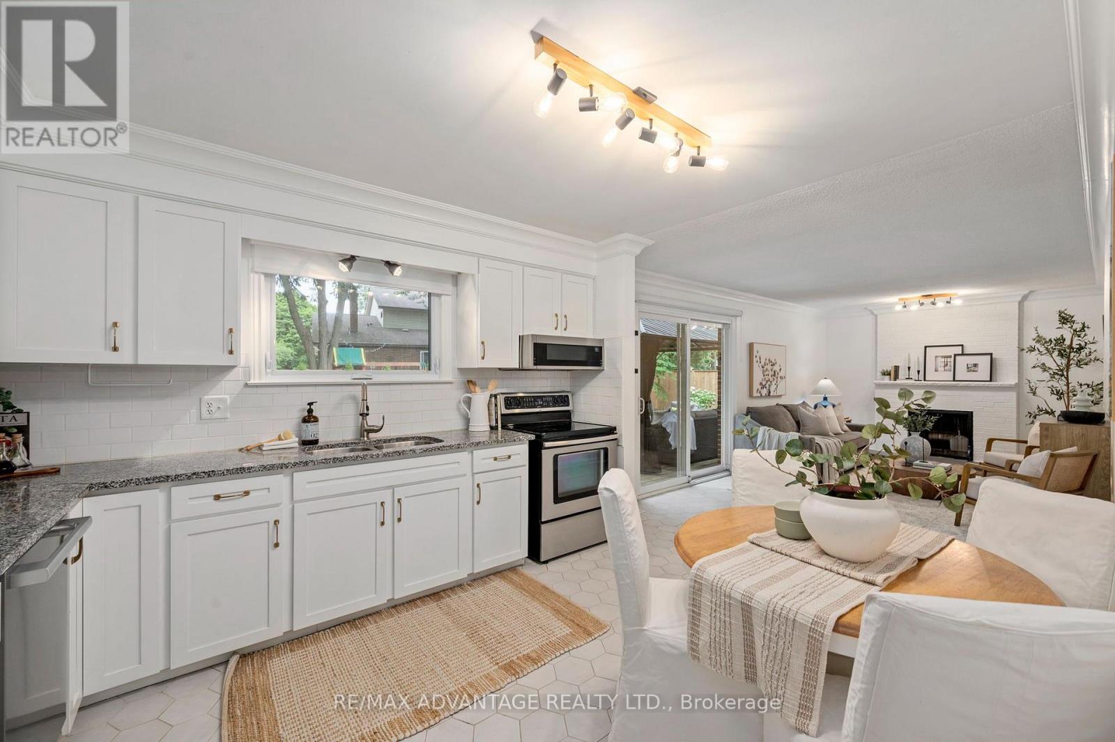 12 SPENCER CRESCENT - Image 10