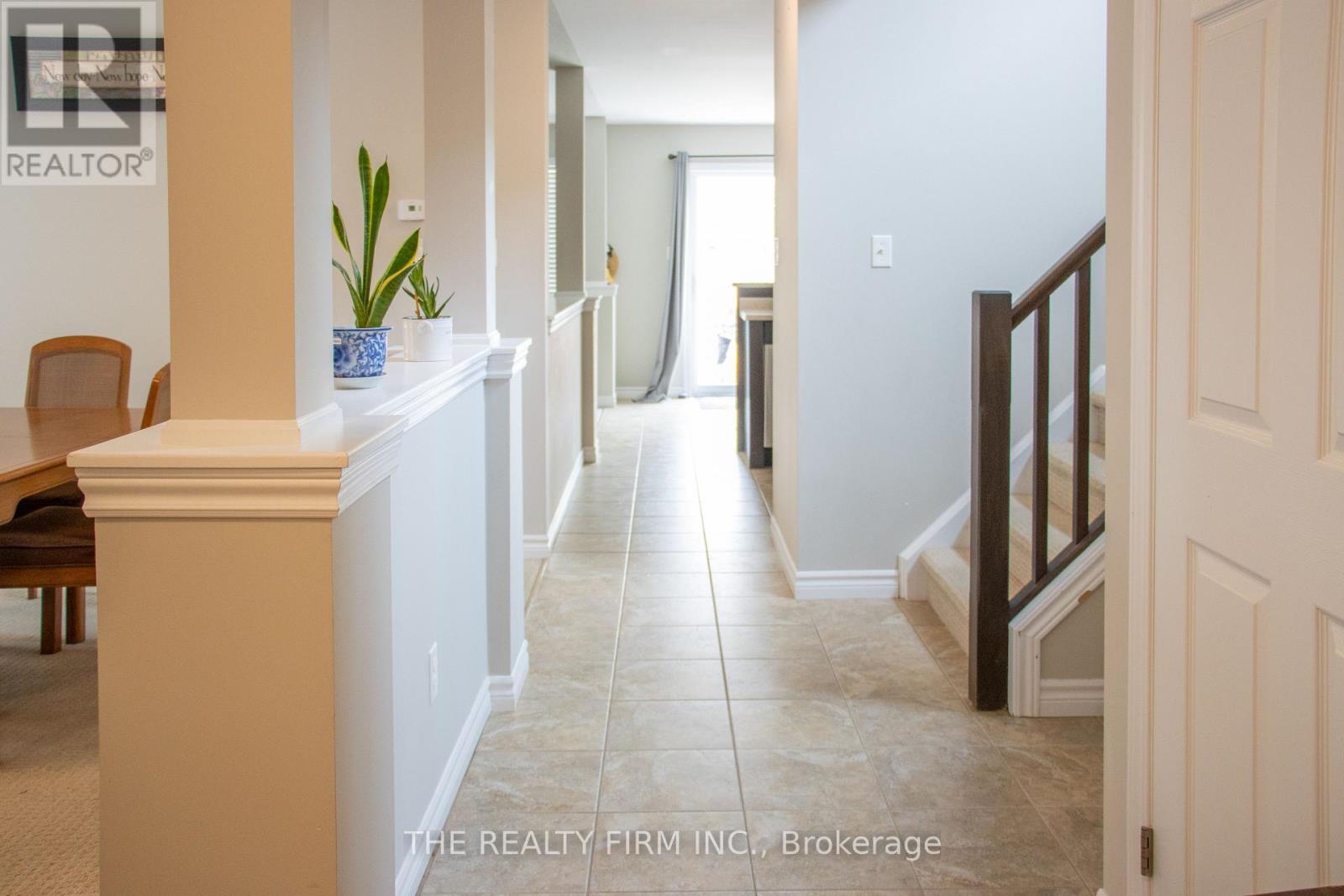 884 REEVES AVENUE - 10