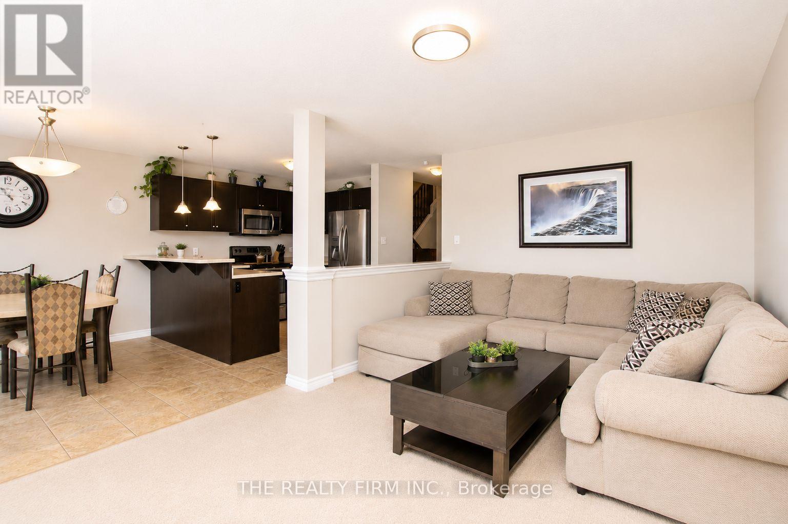 884 REEVES AVENUE - 20