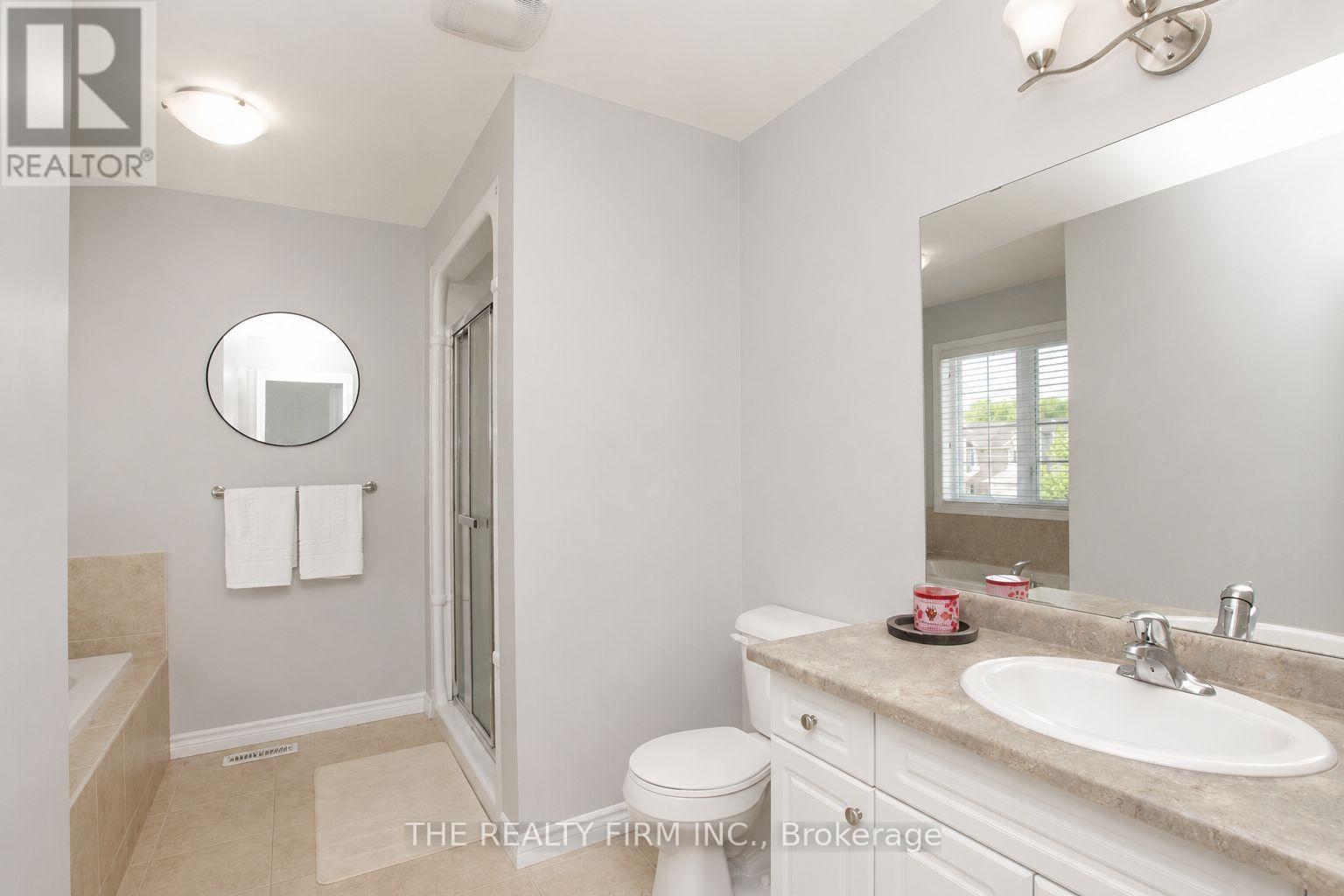 884 REEVES AVENUE - 30