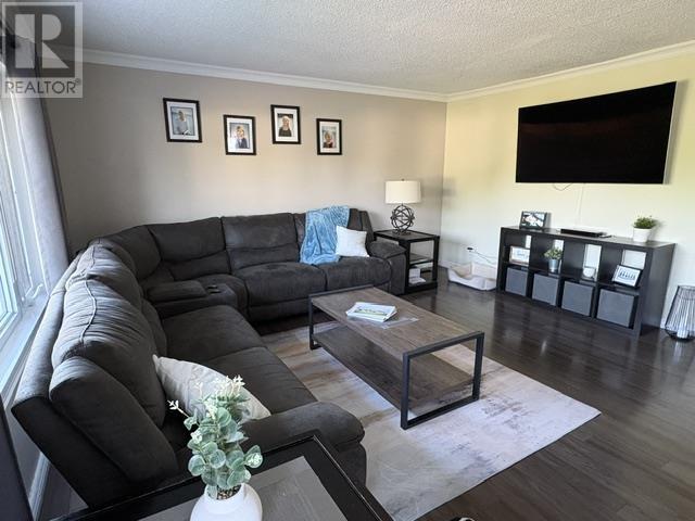 3241 Willard AVE - 6
