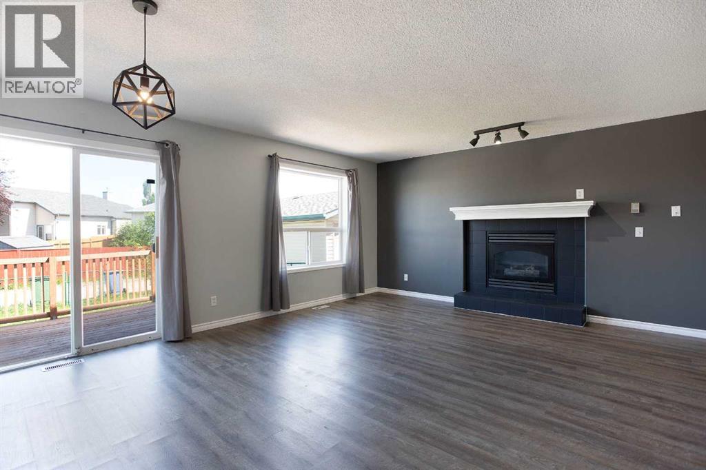 7269 Laguna Way NE - 9