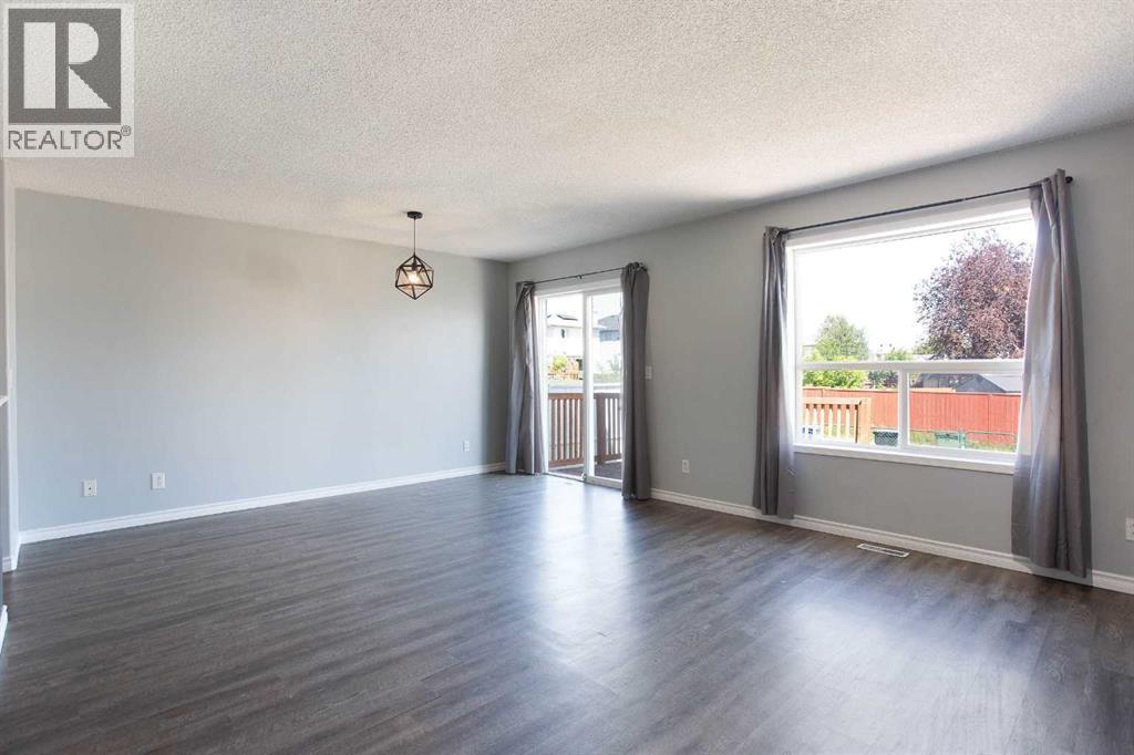7269 Laguna Way NE - 13
