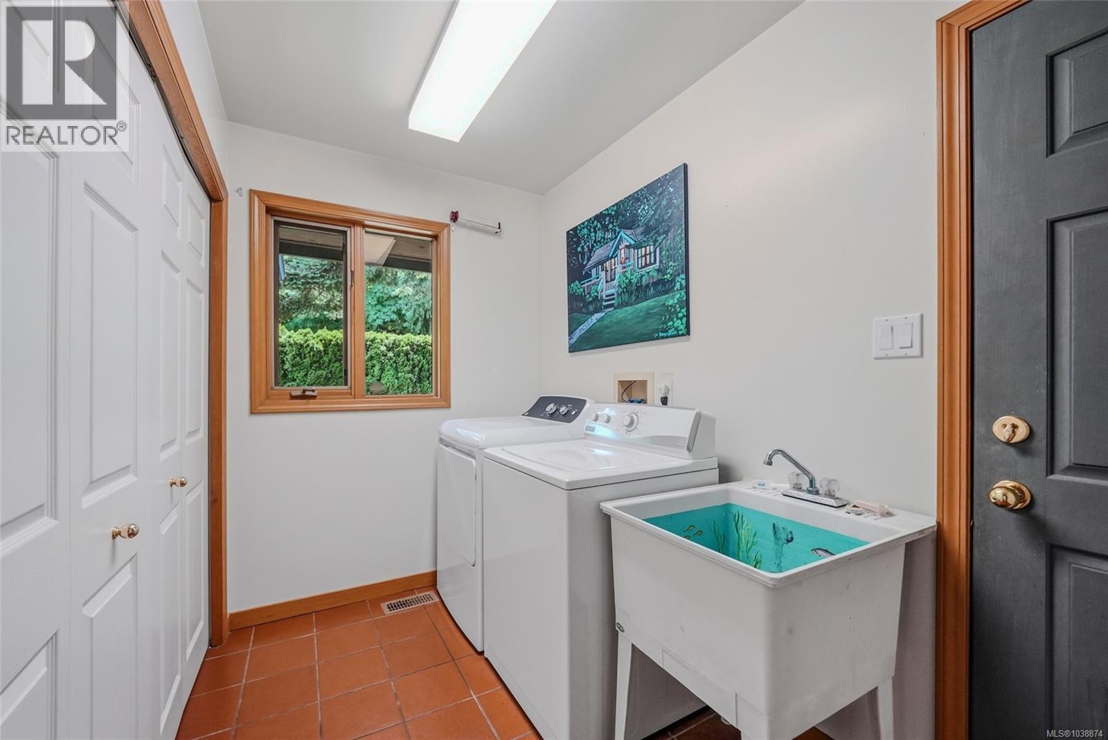1169 Butterball Dr - 29