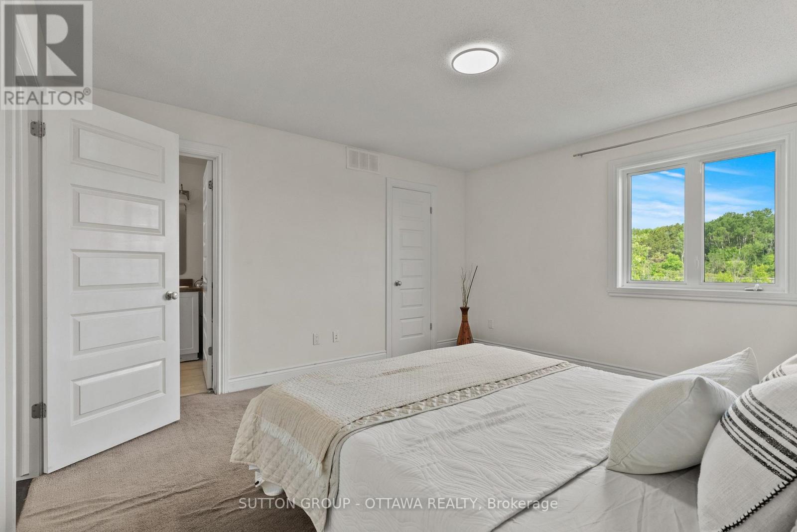 84 NATHALIE STREET - 27