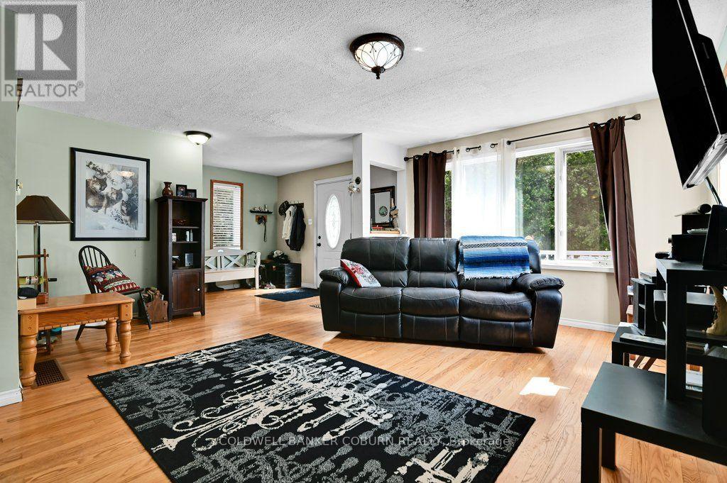 5094 BRUNET ROAD - 18
