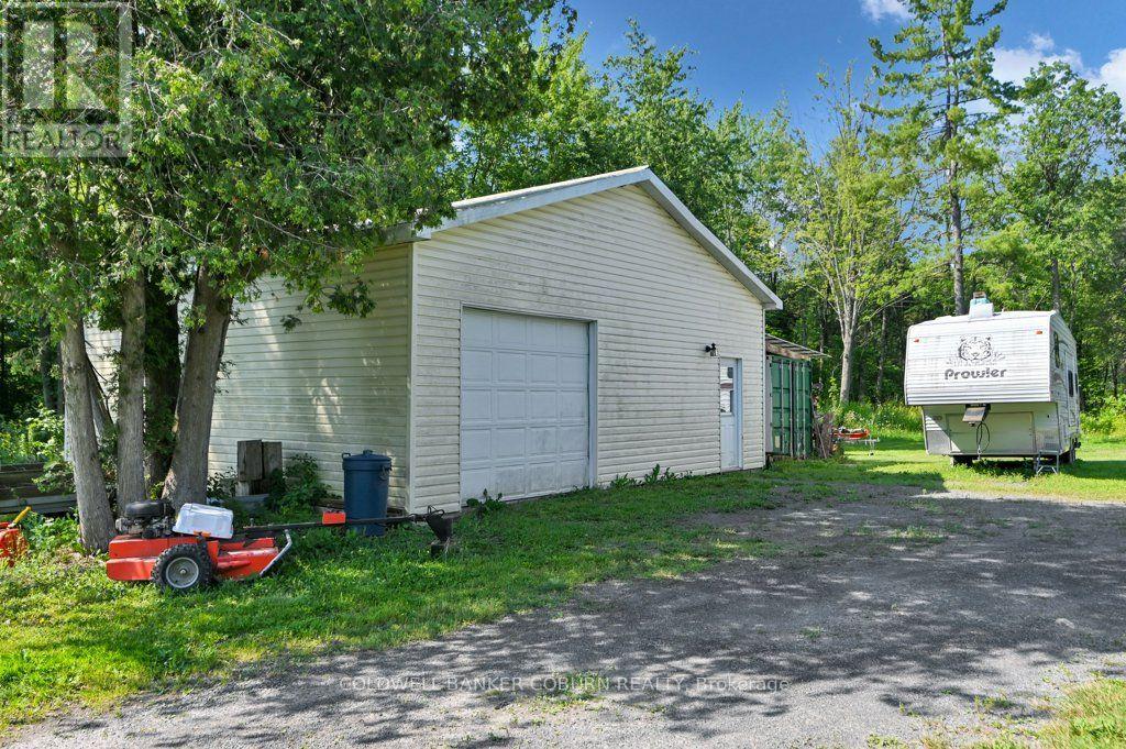 5094 BRUNET ROAD - 29