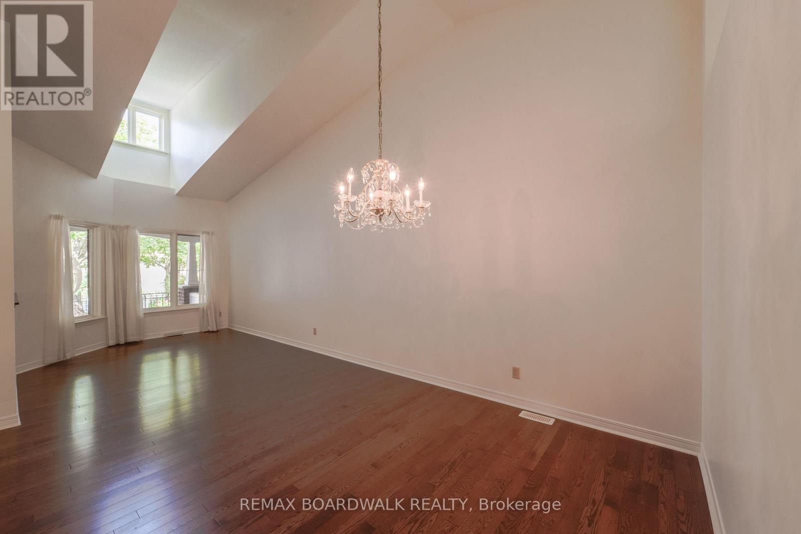 3 COULSON COURT - 9