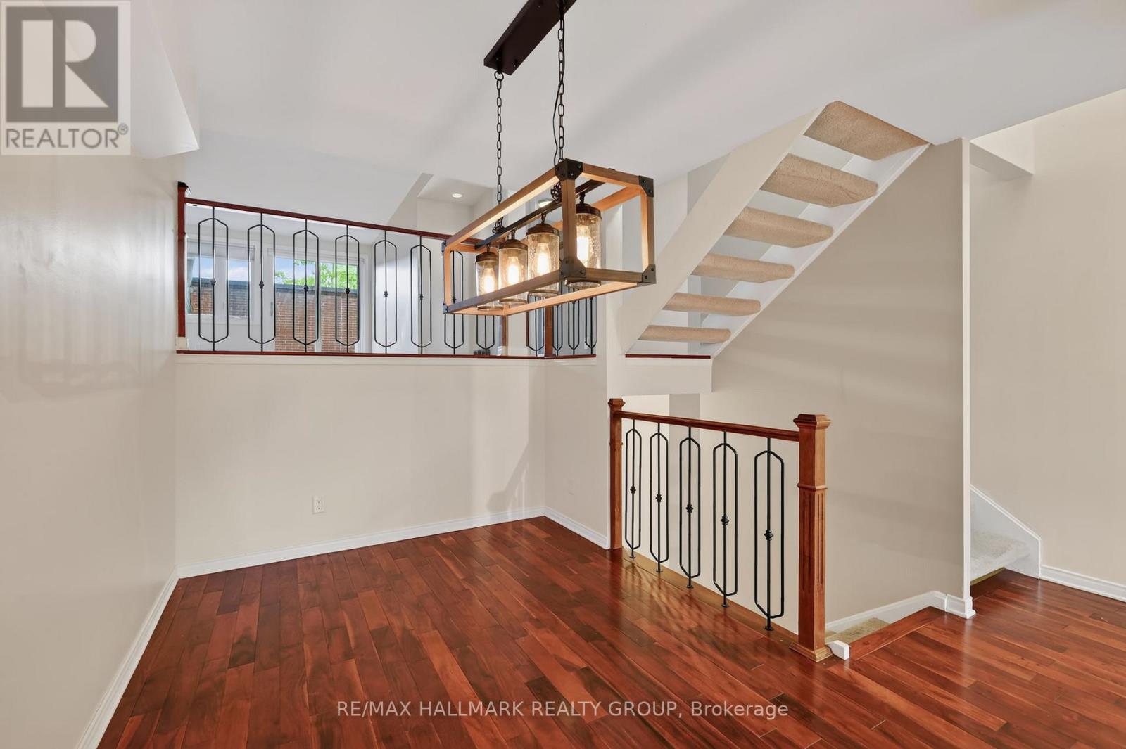 #22 290 CATHCART STREET - 13