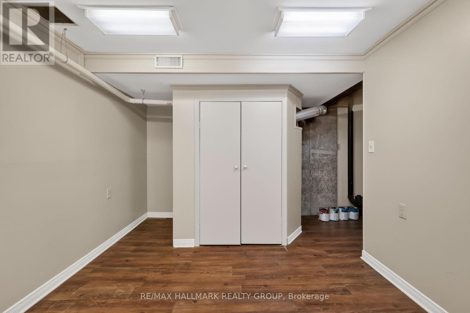 #22 290 CATHCART STREET - 38
