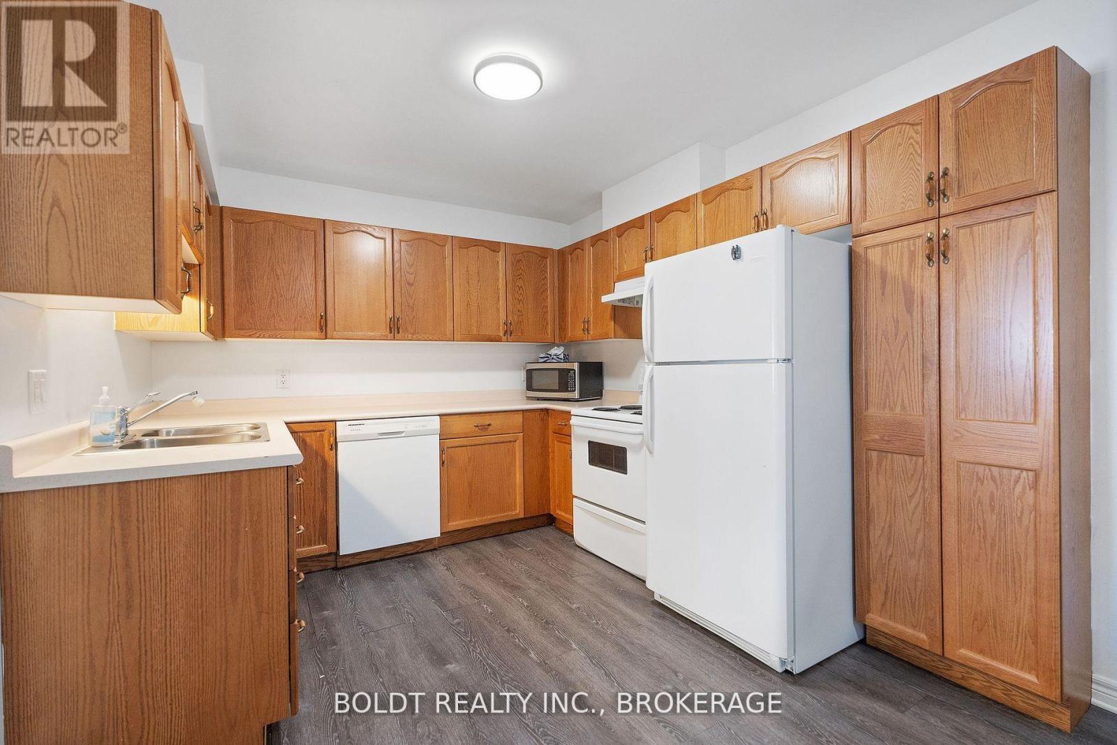 20 B BROWN DRIVE - 11