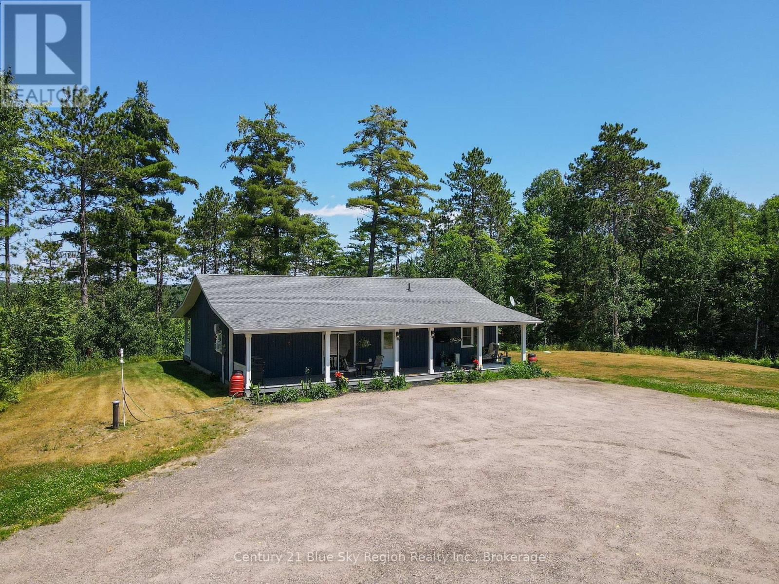 649 HAZEL GLEN ROAD - 1
