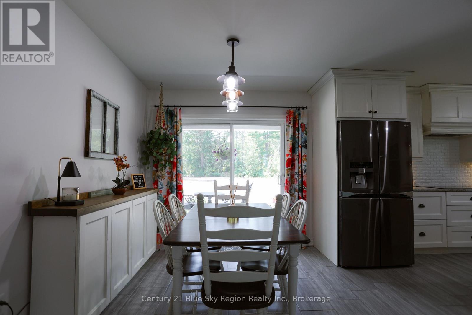 649 HAZEL GLEN ROAD - 19