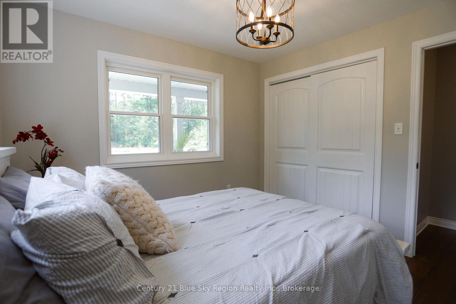 649 HAZEL GLEN ROAD - 26