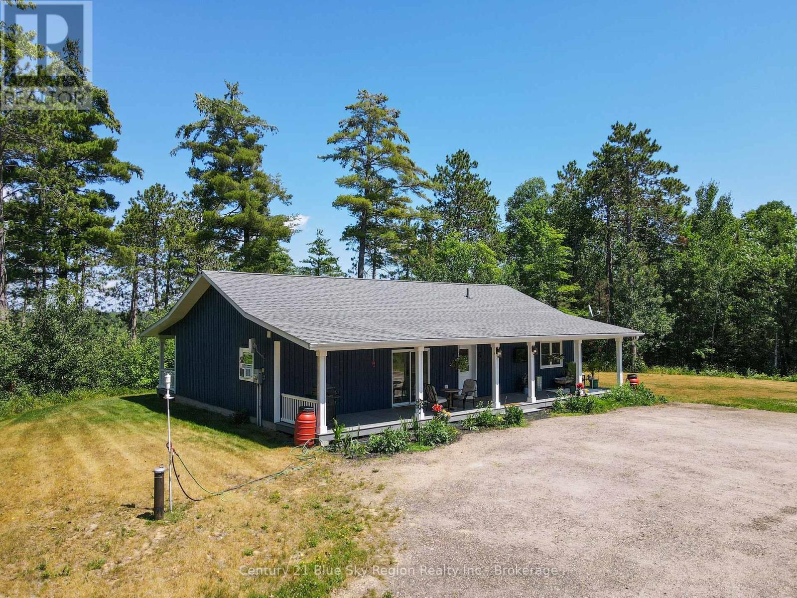 649 HAZEL GLEN ROAD - 43