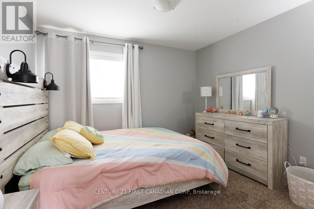 2014 BALLYMOTE AVENUE - 35