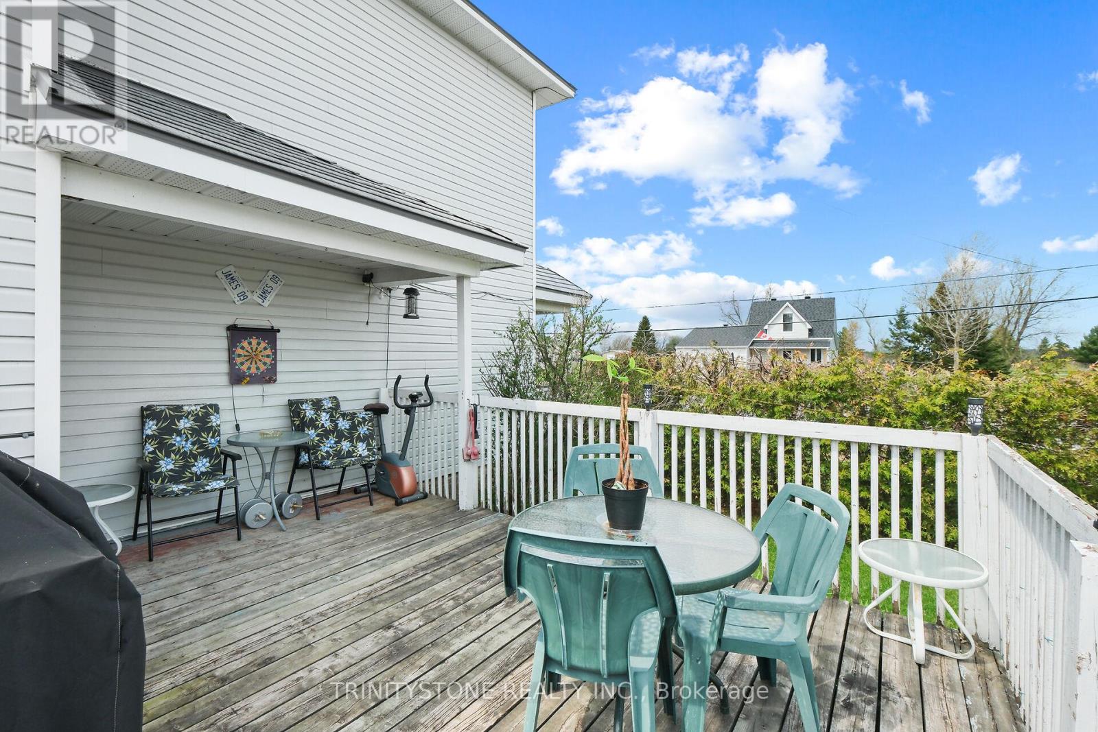 662 LACROIX ROAD - 10